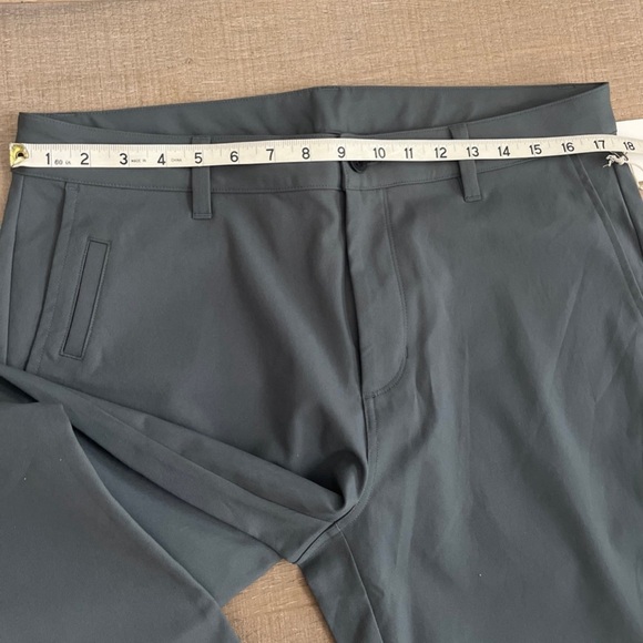 Vuori Cascade Tech Chino mens Pants smoked Beryl (gray)  color 33 x 30 - Picture 13 of 13